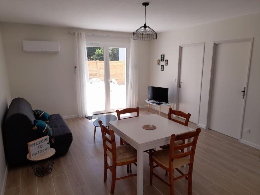 Le Logis De Gatseau Apartment Ле Мат Екстериор снимка